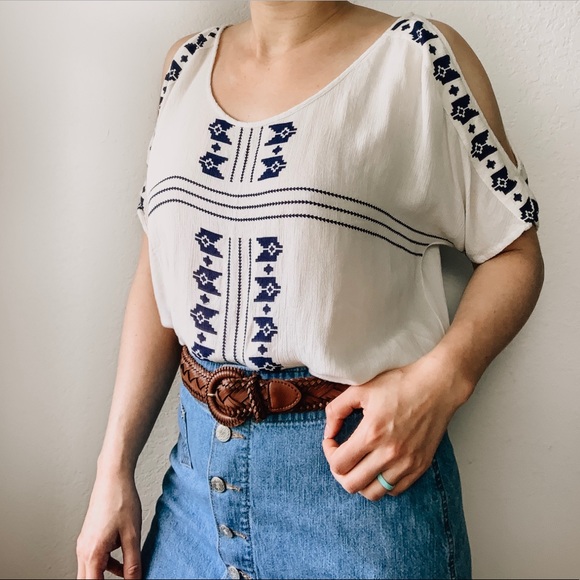 Urban Outfitters Ecote Aztec Cold Shoulder Top - Picture 2 of 5